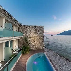 hotel-vega.hotelinveneto.com/